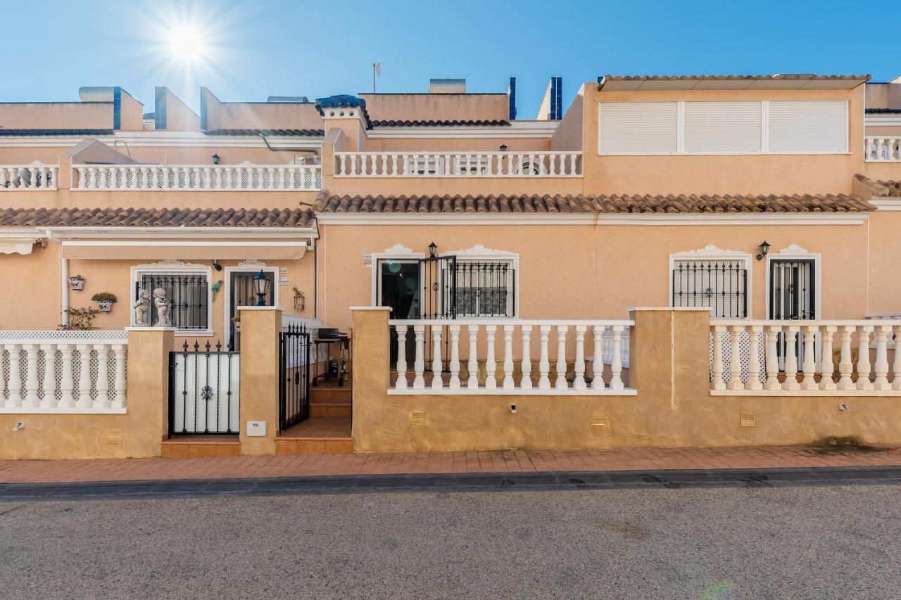 Bungalow La Zenia Cerca De La Playa โอริอุเอลา ภายนอก รูปภาพ
