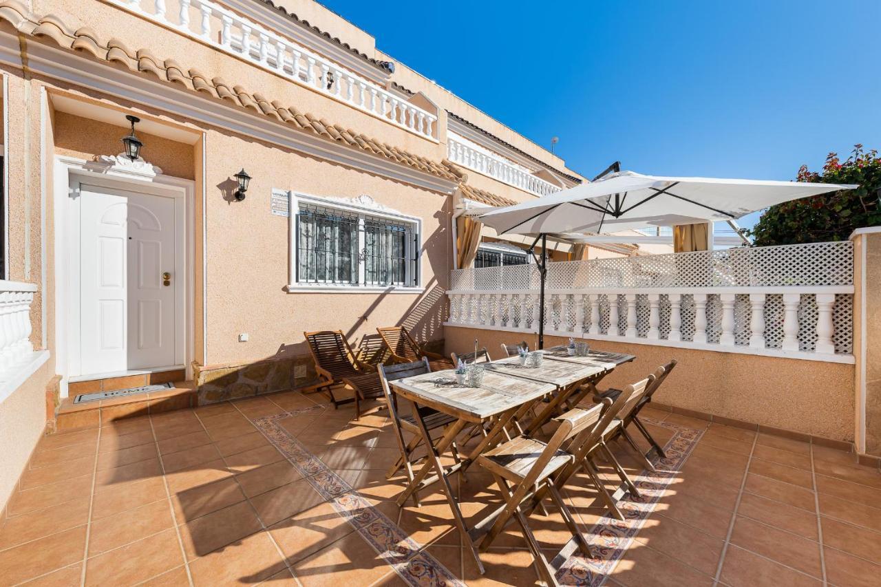 Bungalow La Zenia Cerca De La Playa โอริอุเอลา ภายนอก รูปภาพ