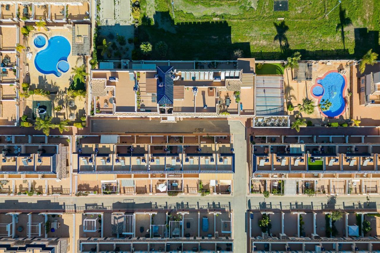 Bungalow La Zenia Cerca De La Playa โอริอุเอลา ภายนอก รูปภาพ